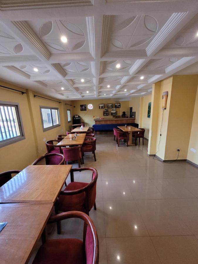 Hotel Altitel Bafoussam Exterior foto