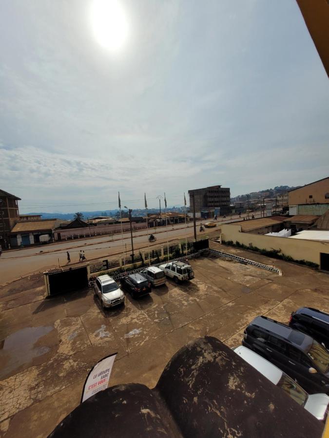 Hotel Altitel Bafoussam Exterior foto