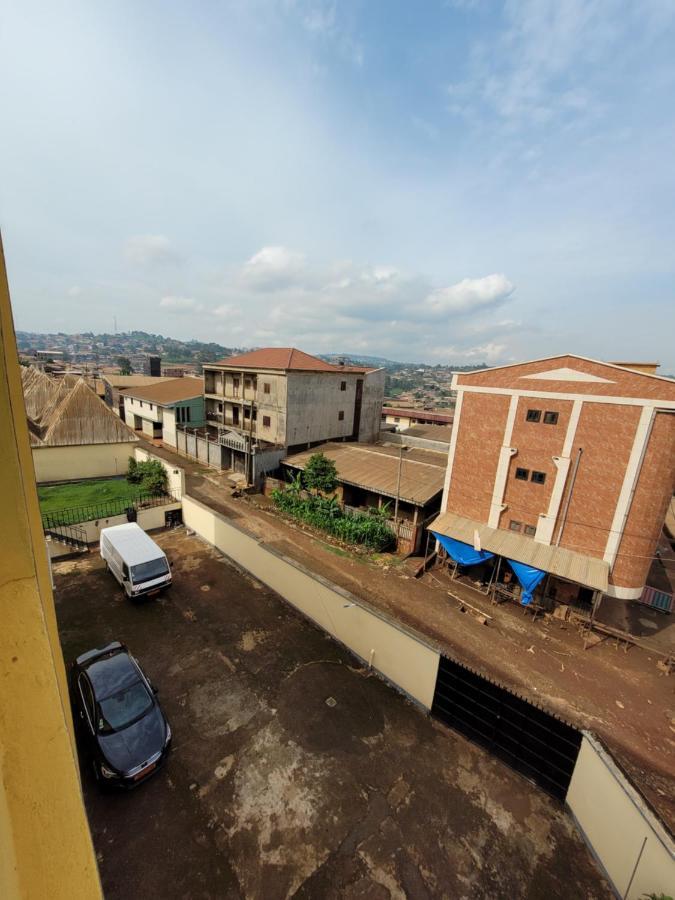 Hotel Altitel Bafoussam Exterior foto