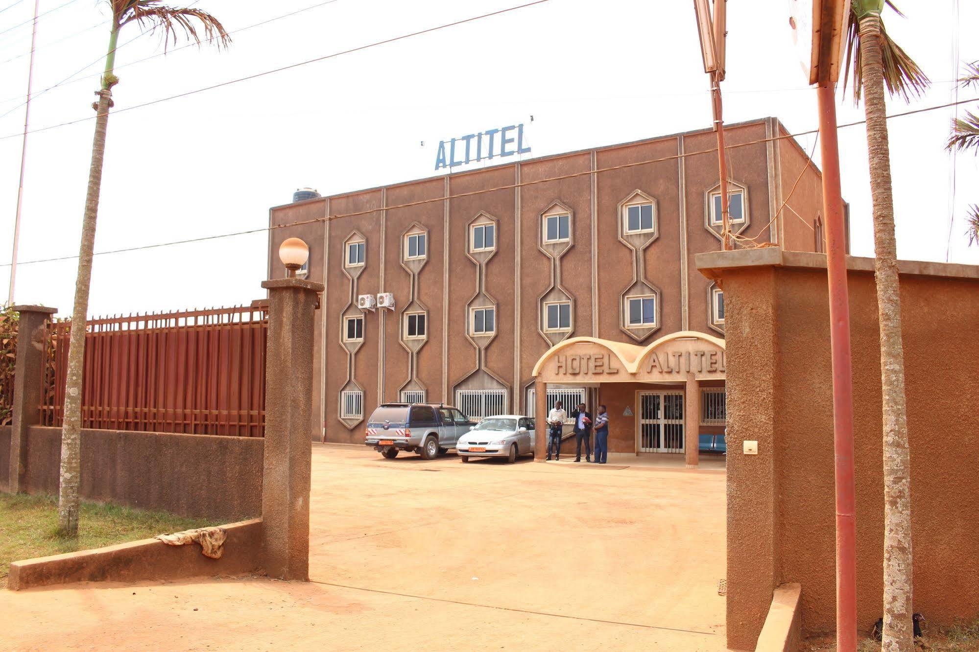 Hotel Altitel Bafoussam Exterior foto